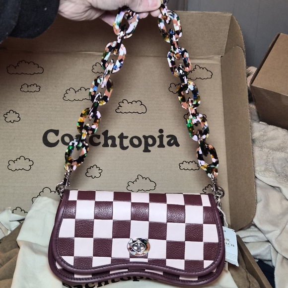Coach Handbags - Coach 💥😱NWT Coachtopia Wavy Dinky Bag in Wine/Pink Checkerboard